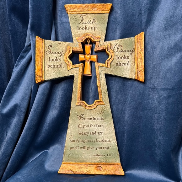 Abby Press Decorative Resin Inspirational Wall Hanging Cross w/ Dangling Center - Picture 1 of 9